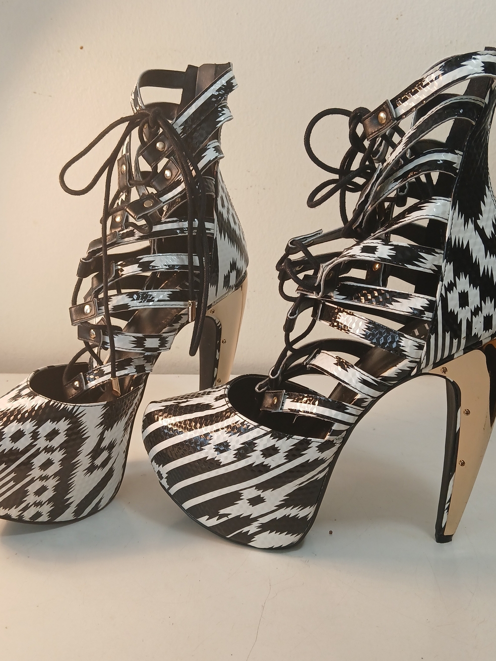 Shi by JOURNEYS Black and White Strappy Lace-Up Platform Heels